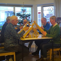 Tischharfen-Gruppe aus dem Hubert-Peter-Haus